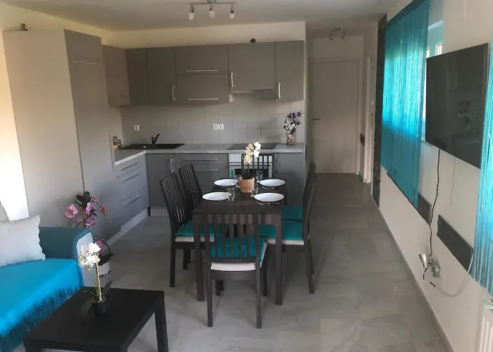 Beachside וילה Szántód